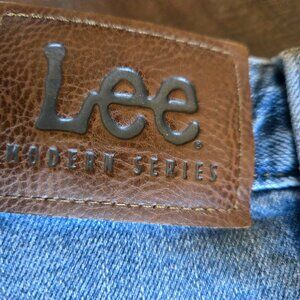 Lee Men's Modern Series Relaxed-fit Bootcut Jean 33x32